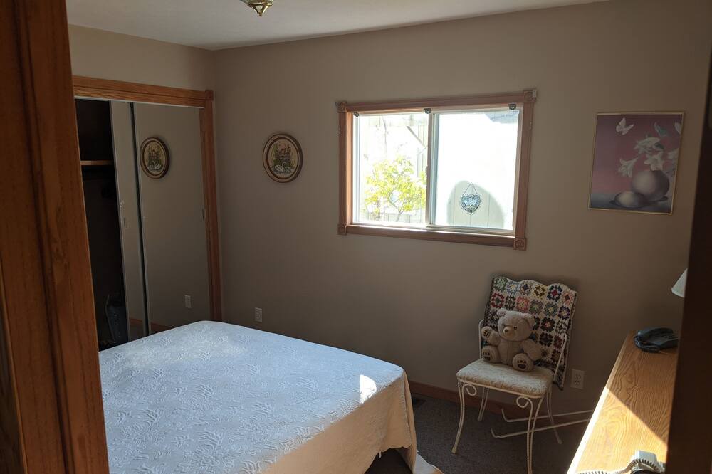 Photo of Bedroom in Lighthouse Cove