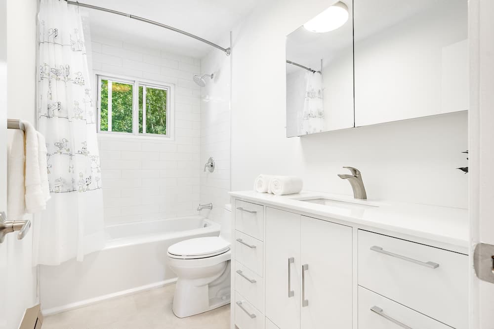 Photo of Bathroom in Tiny