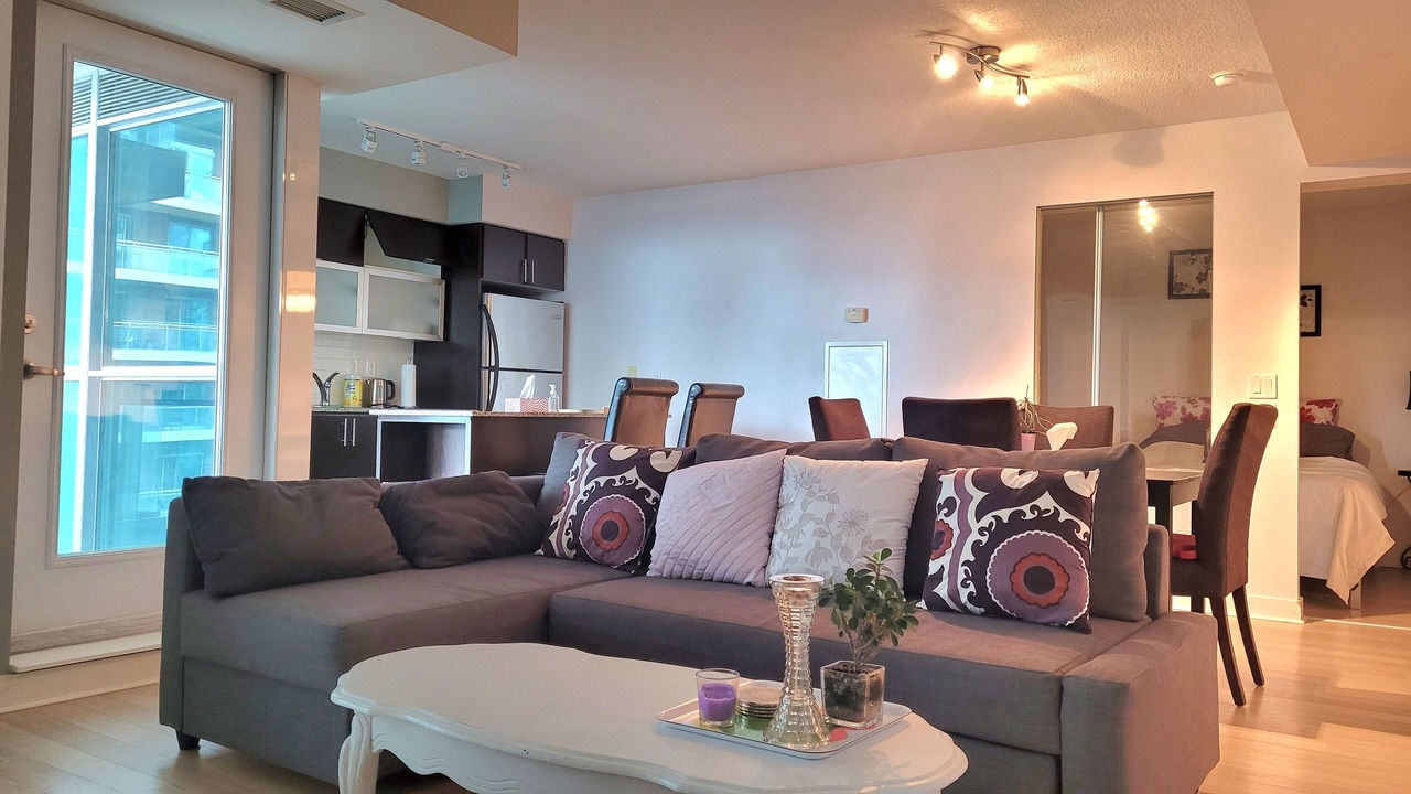 Photo of Livingroom in King West Village
