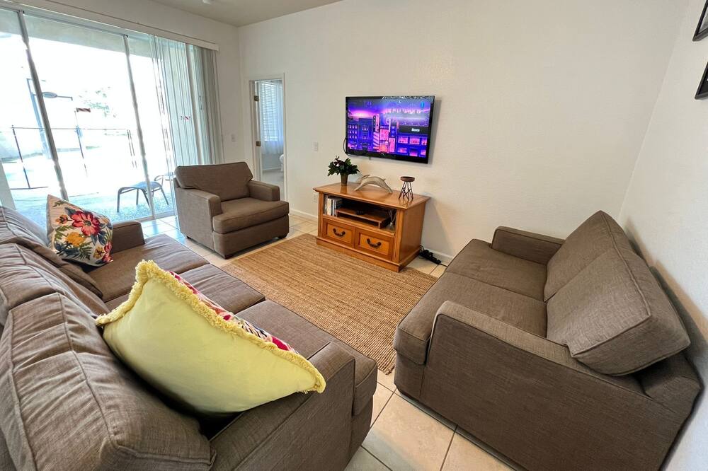 Photo of Livingroom in Trafalgar Village