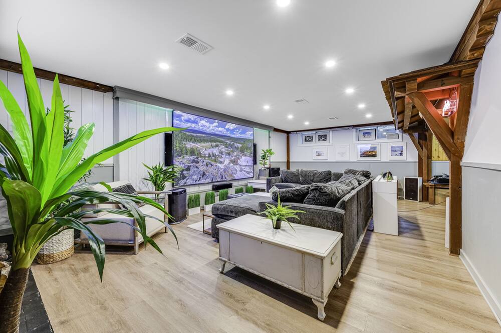 Photo of Livingroom in Etobicoke