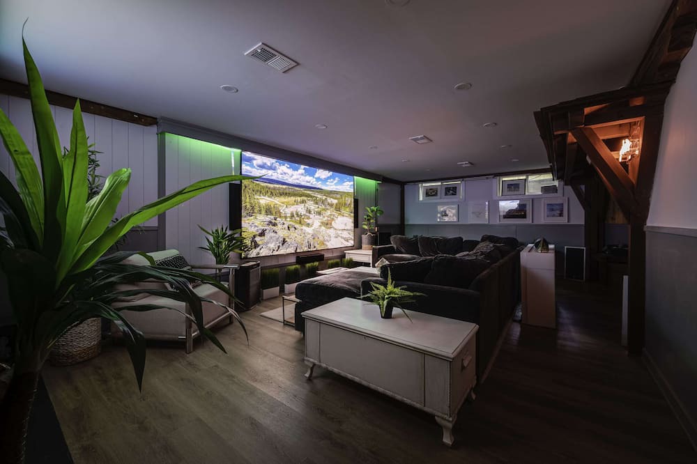 Photo of Livingroom in Etobicoke