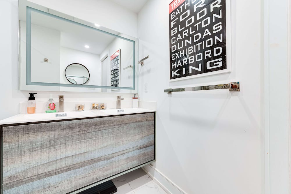 Photo of Bathroom in Etobicoke