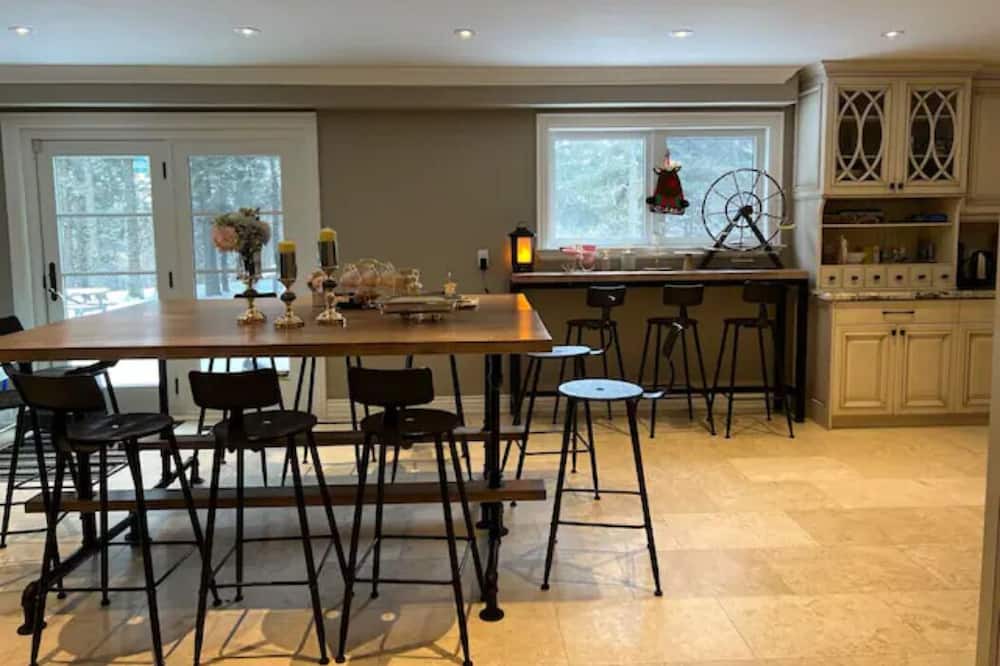 Photo of Kitchen in King