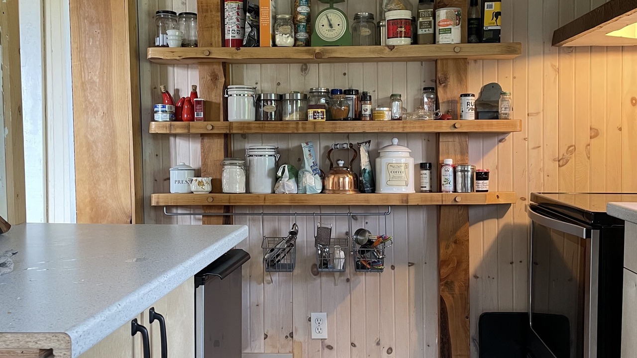 Photo of Kitchen in Unorganized Centre Parry Sound