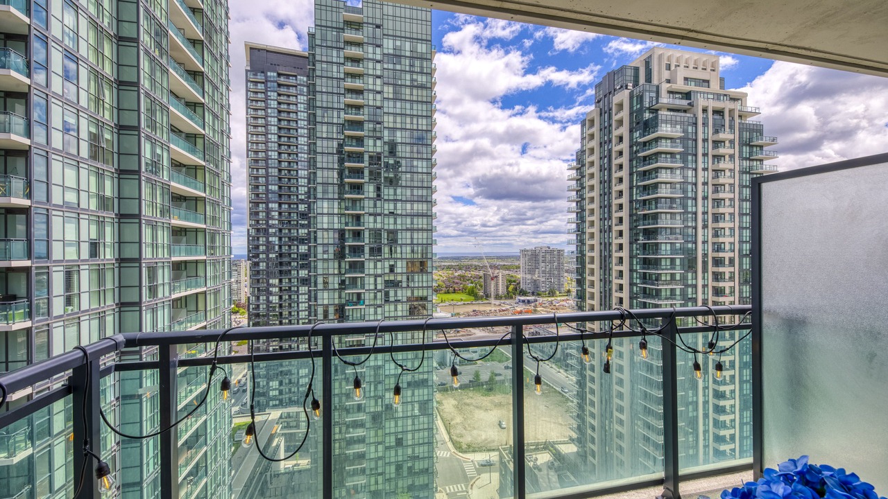 Photo of Patio Balcony in Downtown Mississauga