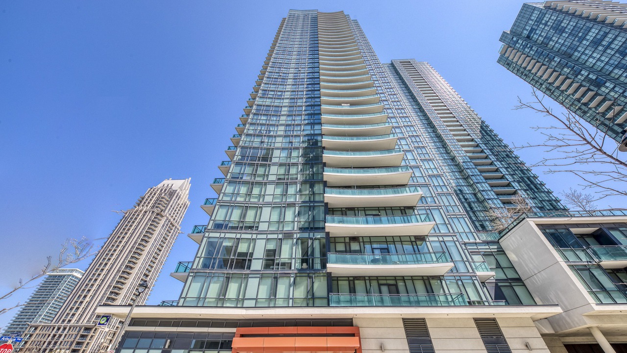 Photo of Outdoor in Downtown Mississauga