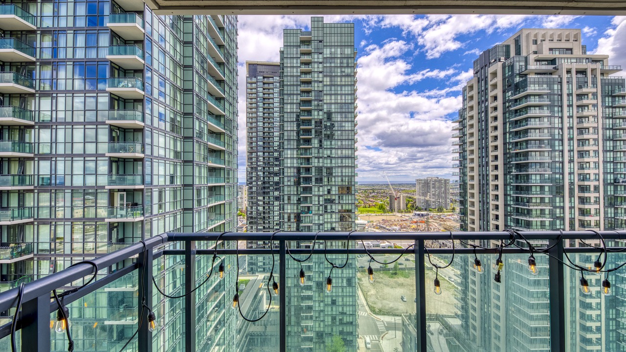 Photo of Patio Balcony in Downtown Mississauga