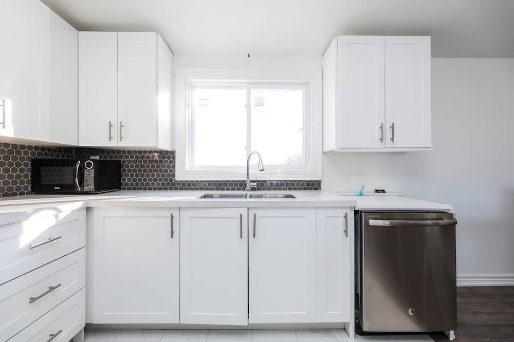 Photo of Kitchen in Mono