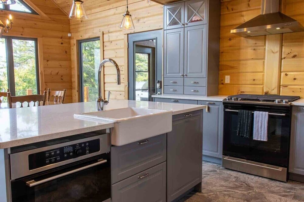 Photo of Kitchen in Northern Bruce Peninsula
