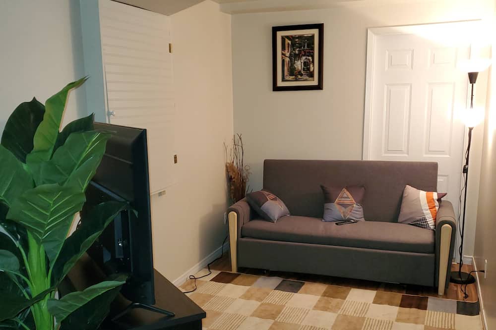 Photo of Livingroom in Oro-Medonte