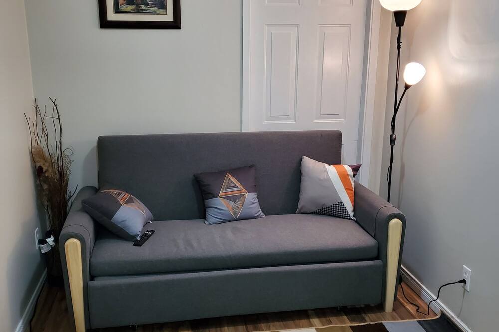 Photo of Livingroom in Oro-Medonte
