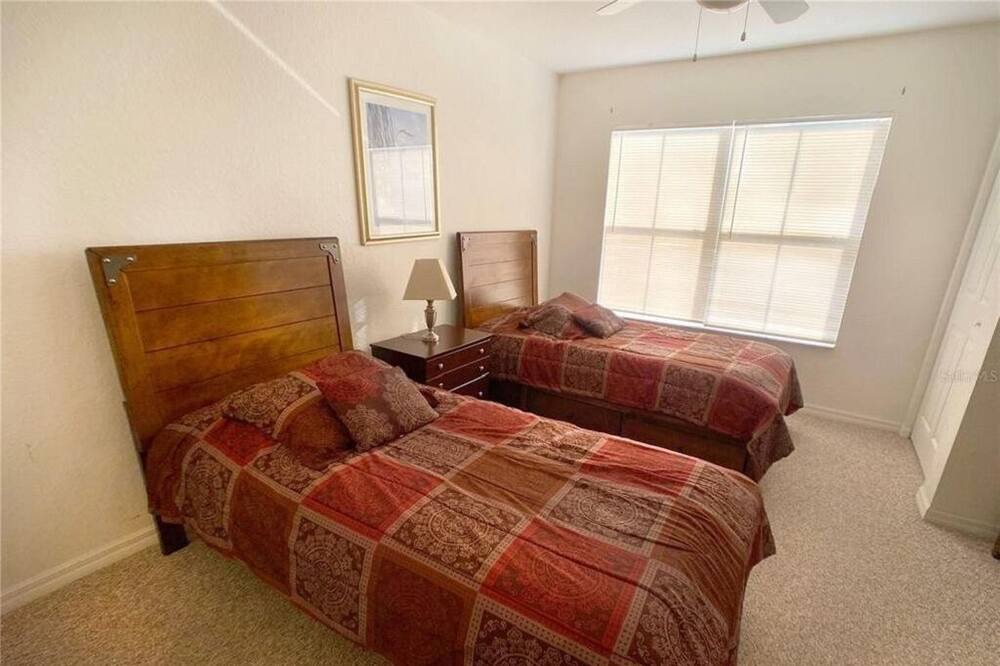 Photo of Bedroom in Venetian Bay Villages