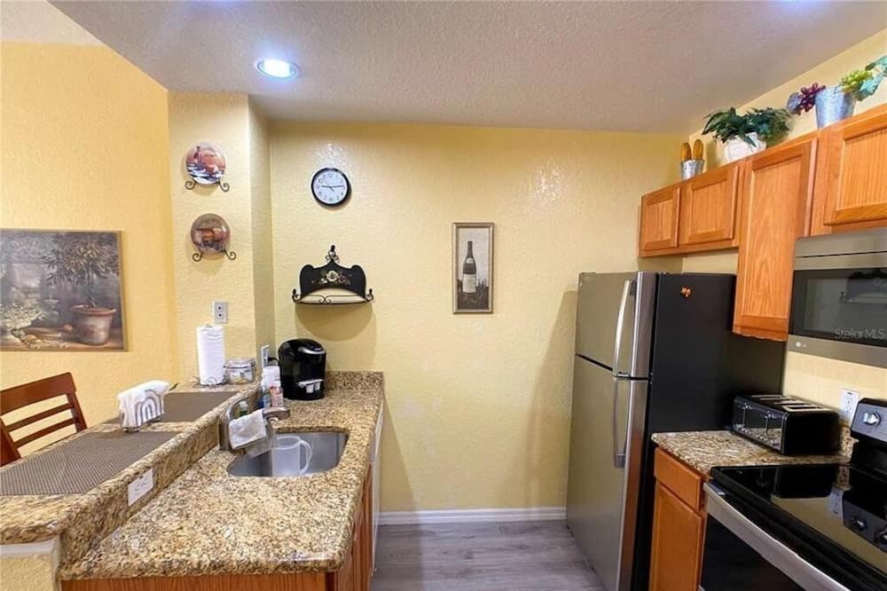 Photo of Kitchen in Venetian Bay Villages