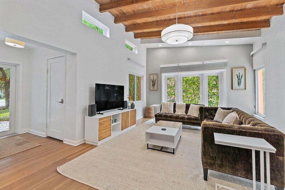 Photo of Livingroom in Southside