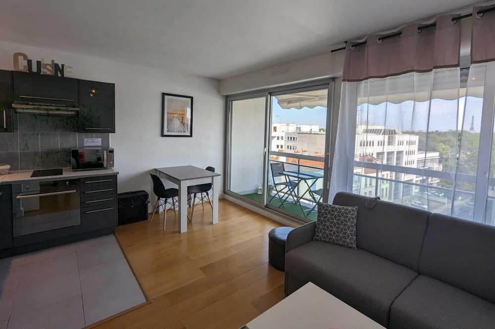 Photo of Livingroom in Puteaux
