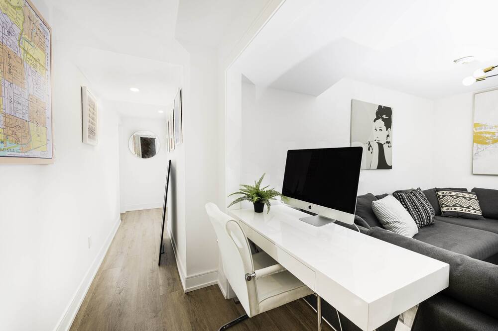 Photo of Livingroom in Etobicoke