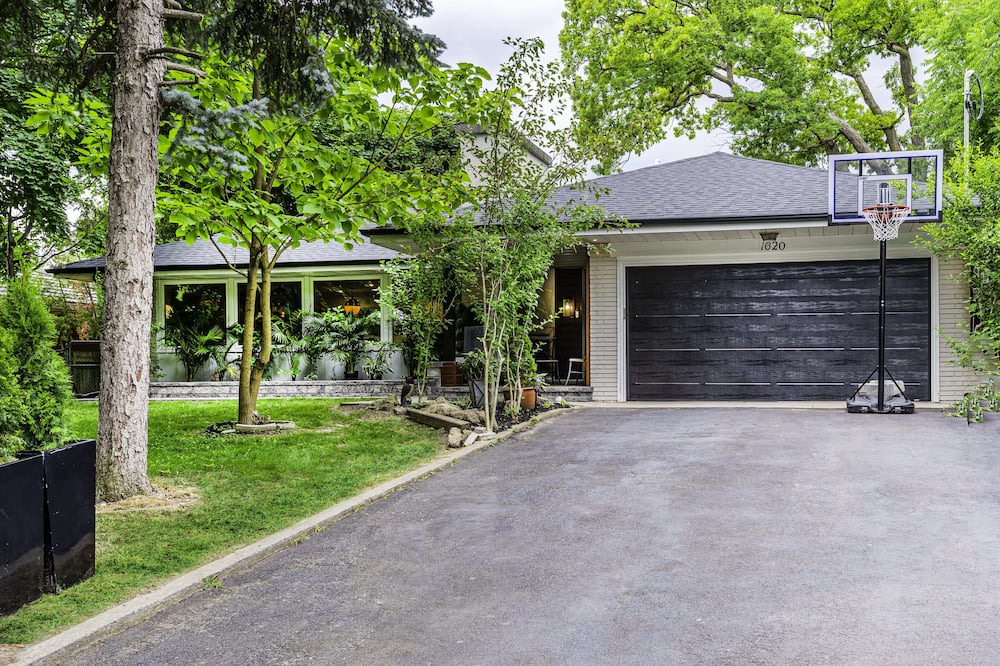 Photo of Outdoor in Etobicoke