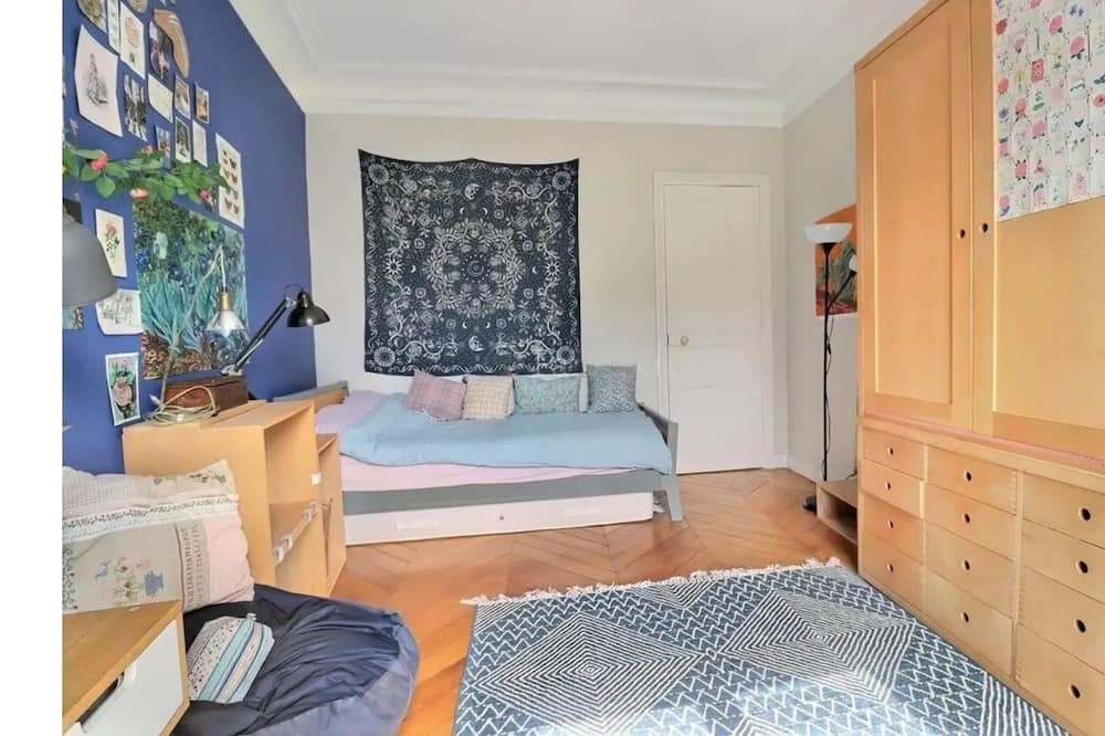 Photo of Bedroom in Val-de-Grace