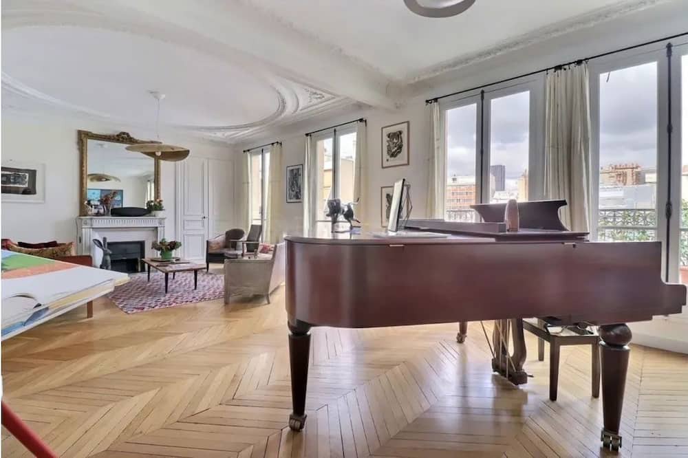 Photo of Bedroom in Val-de-Grace