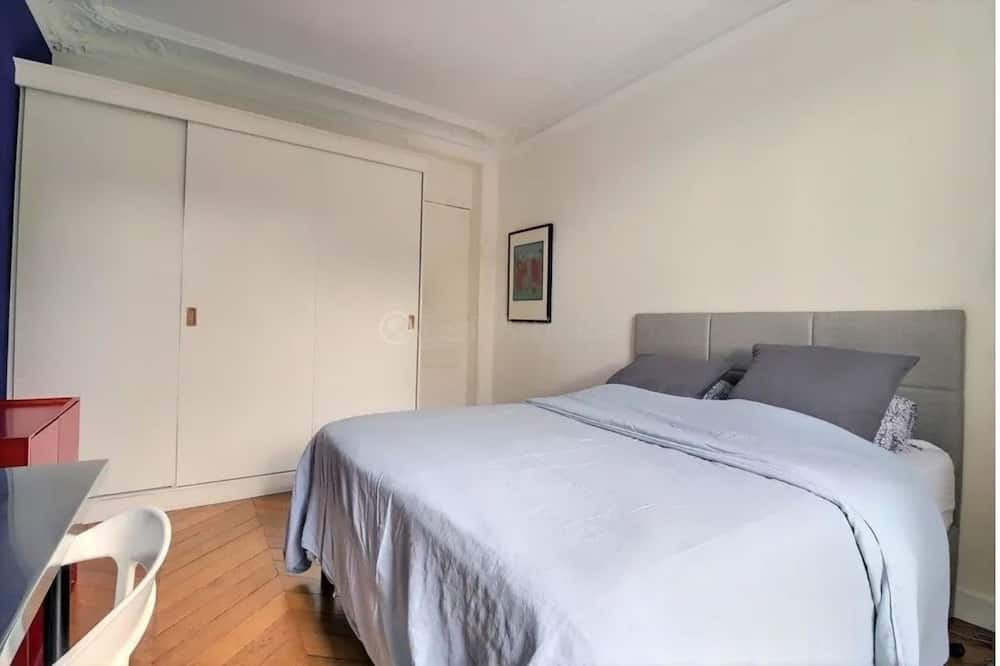 Photo of Bedroom in Val-de-Grace