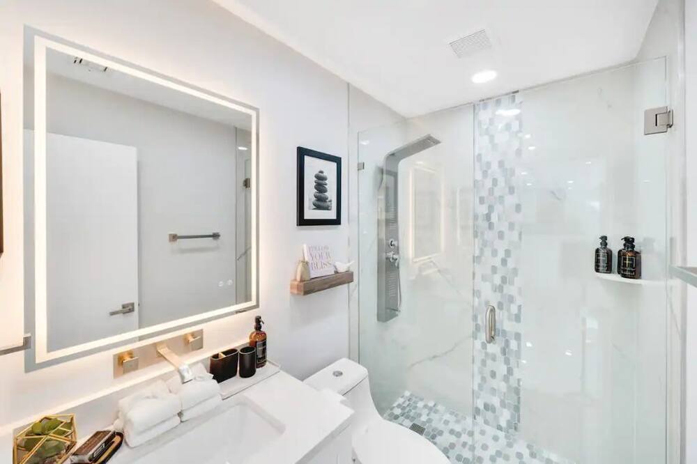 Photo of Bathroom in Quail Ridge