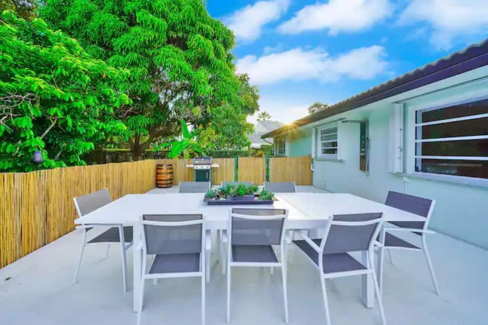 Photo of Patio Balcony in Quail Ridge