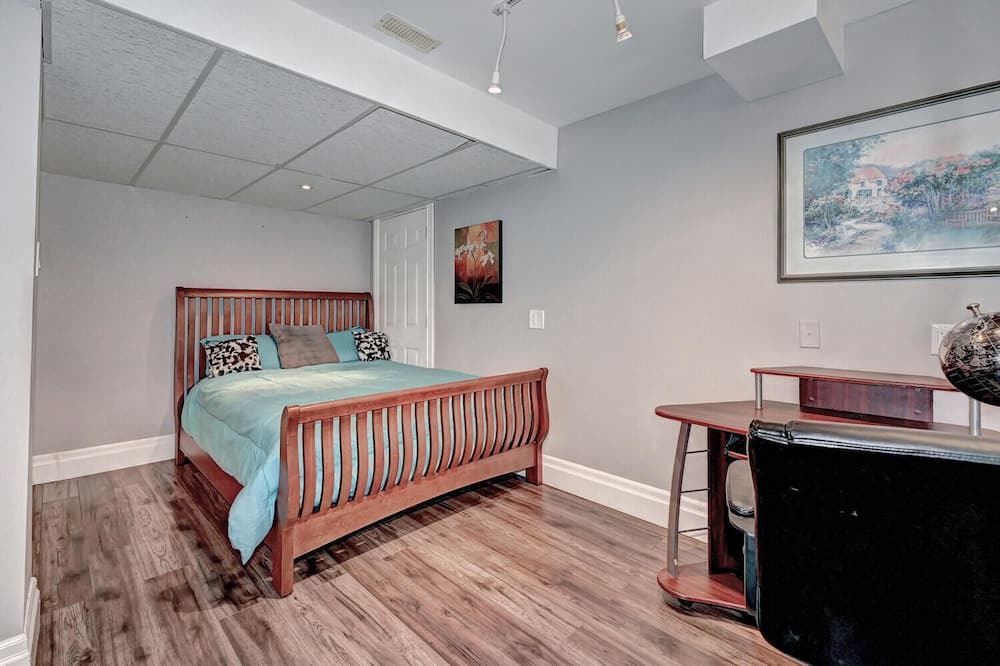 Photo of Bedroom in Doon South