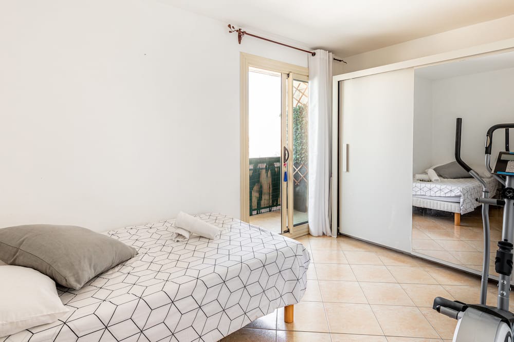 Photo of Bedroom in Louis Bertrand-Mirabeau-Semard