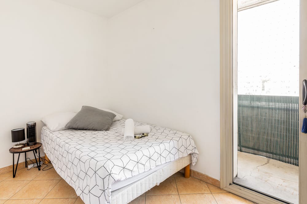 Photo of Bedroom in Louis Bertrand-Mirabeau-Semard