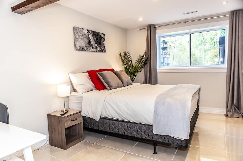 Photo of Bedroom in Hamilton