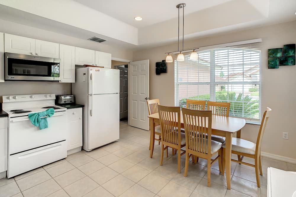 Photo of Kitchen in Lake Wilson Preserve