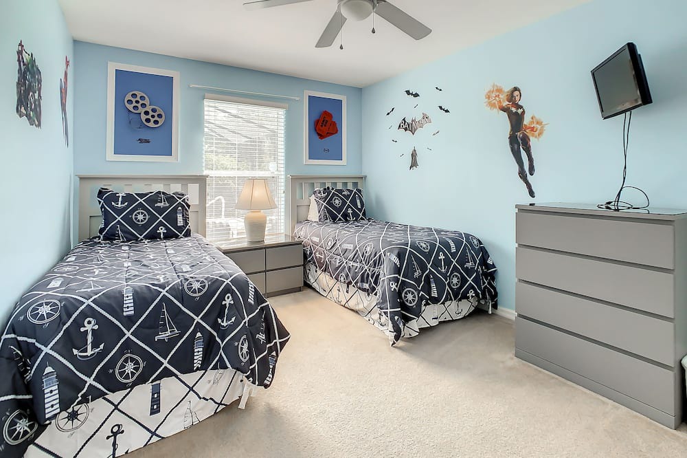 Photo of Bedroom in Lake Wilson Preserve