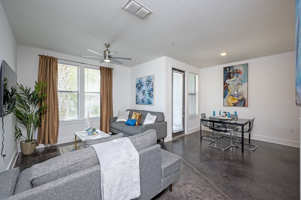 Photo of Bedroom in North Hyde Park