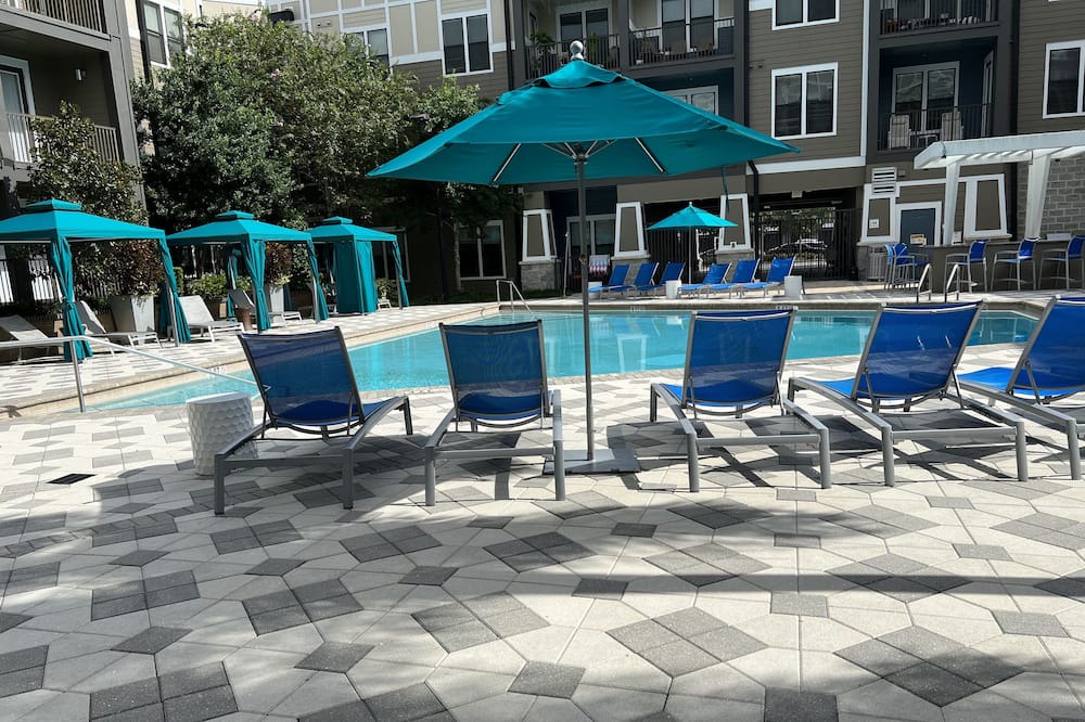Photo of Outdoor in North Hyde Park
