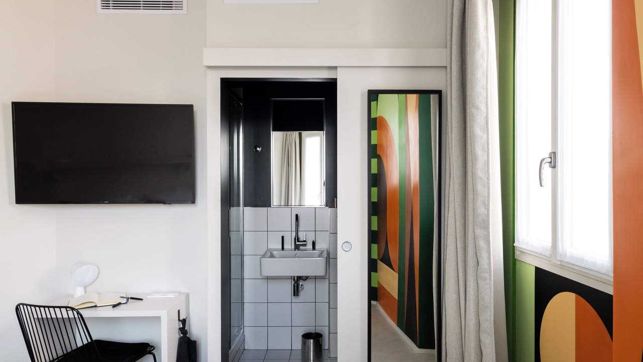 Photo of Bathroom in 14th Arrondissement