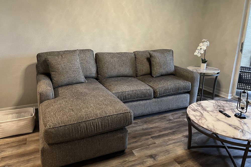 Photo of Livingroom in County Line Coalition