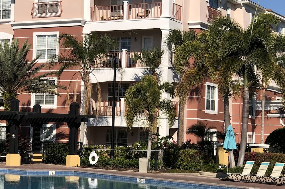 Photo of Outdoor in Florida Center