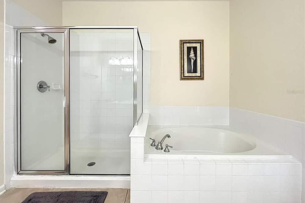 Photo of Bathroom in Florida Center