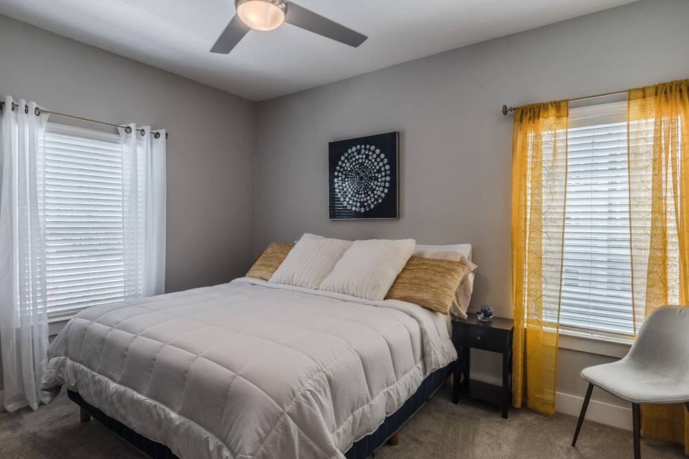 Photo of Bedroom in Orlovista