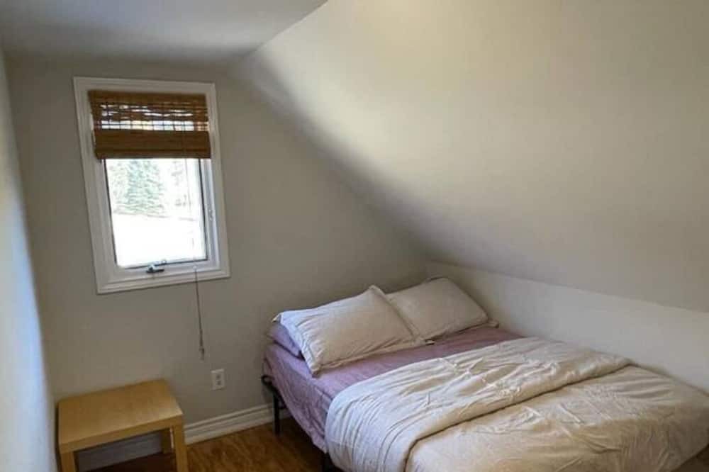 Photo of Bedroom in Meaford