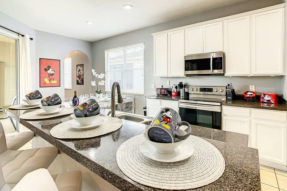 Photo of Kitchen in Trafalgar Village