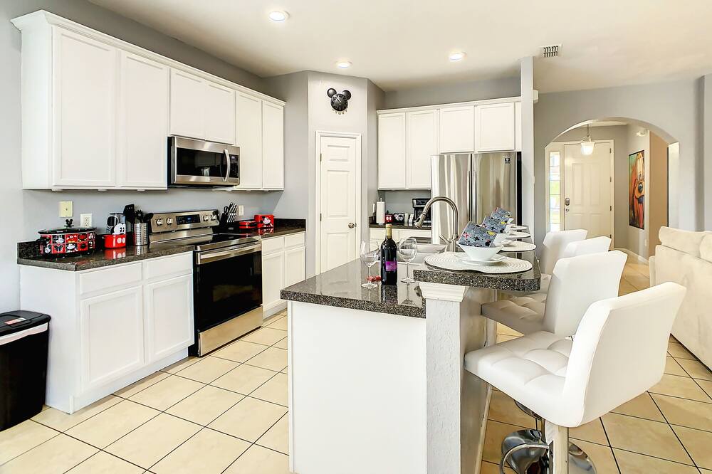 Photo of Kitchen in Trafalgar Village
