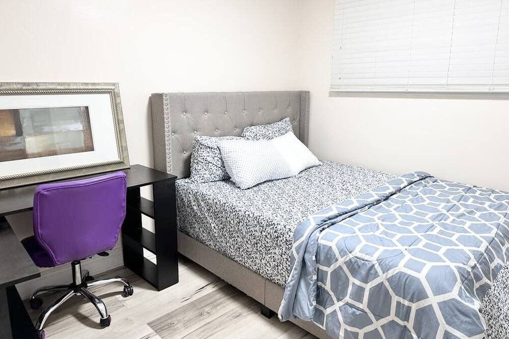 Photo of Bedroom in Rosemount