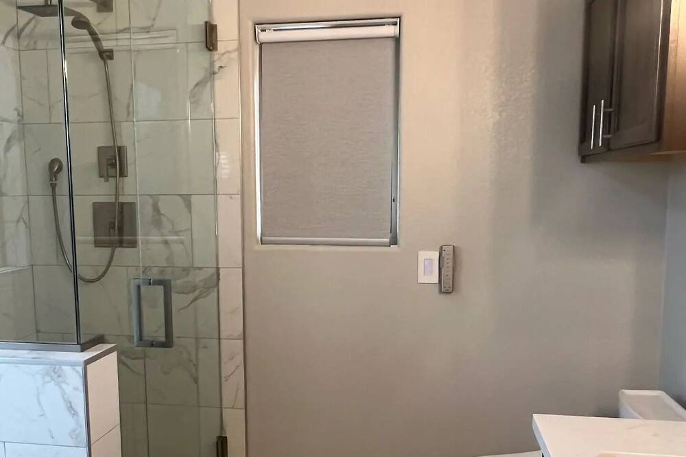 Photo of Bathroom in Norterra