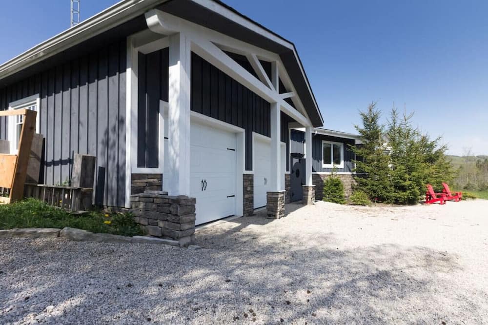 Photo of Outdoor in Grey Highlands