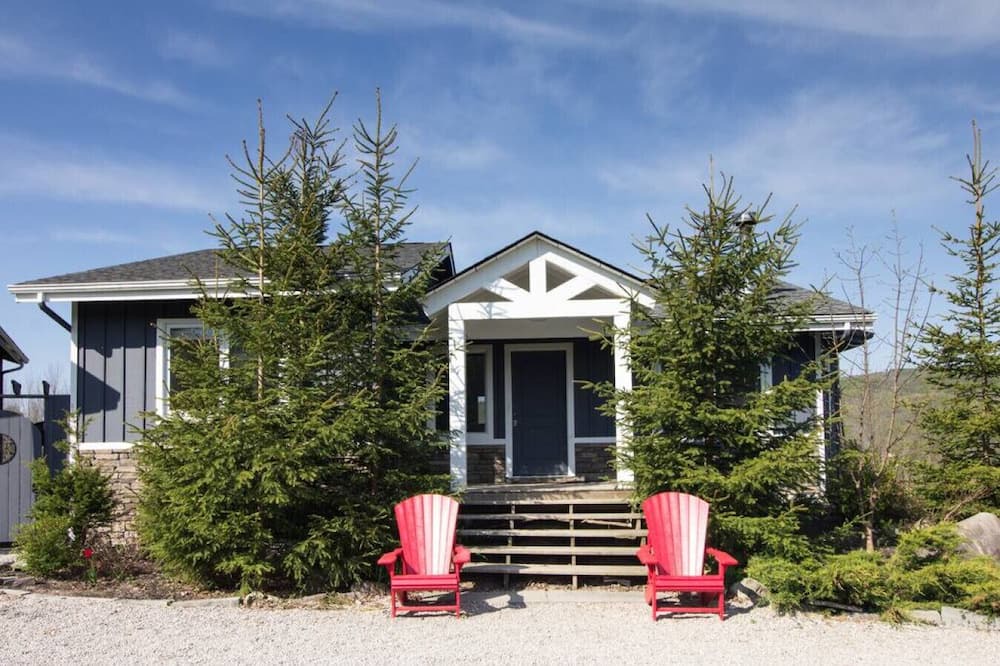 Photo of Outdoor in Grey Highlands