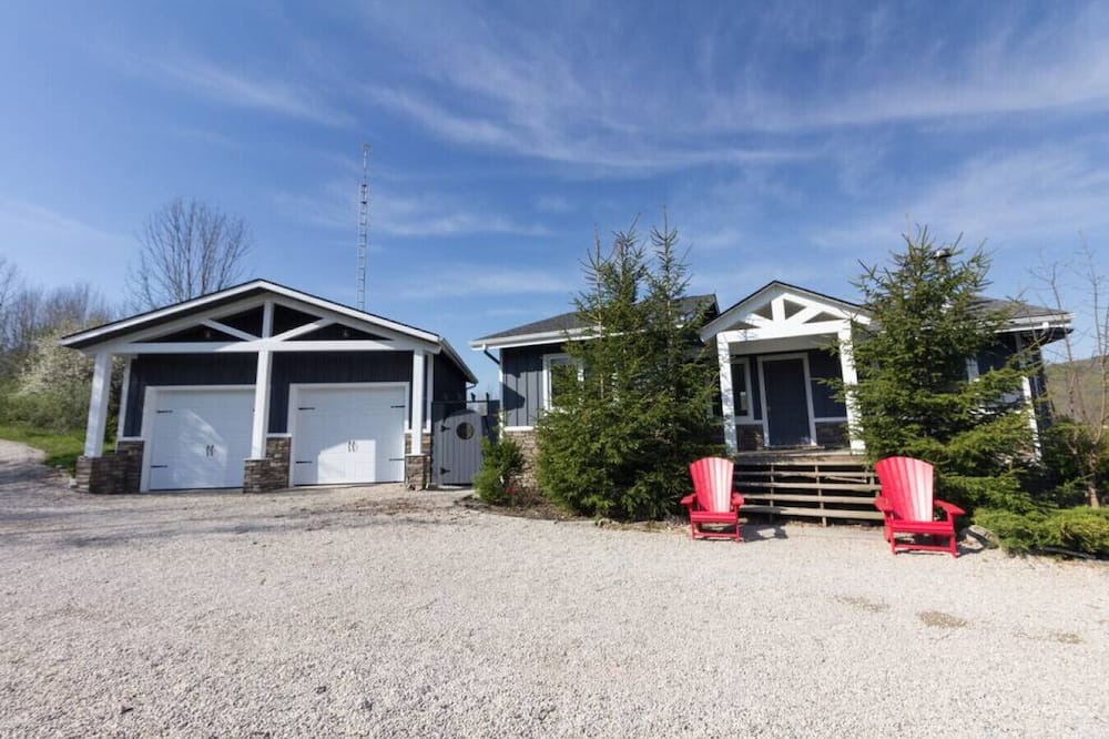 Photo of Outdoor in Grey Highlands