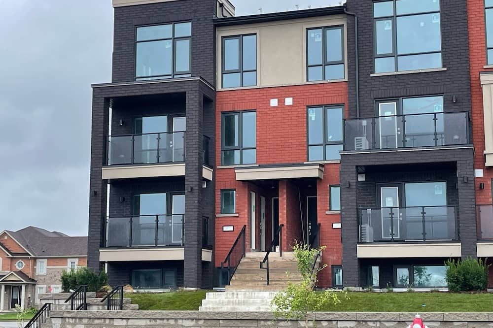 Photo of Outdoor in Brampton