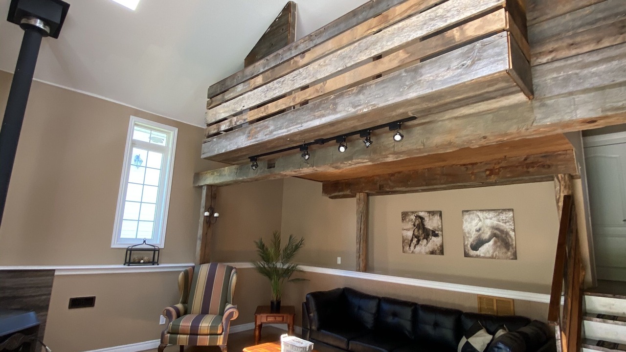 Photo of Livingroom in New Tecumseth